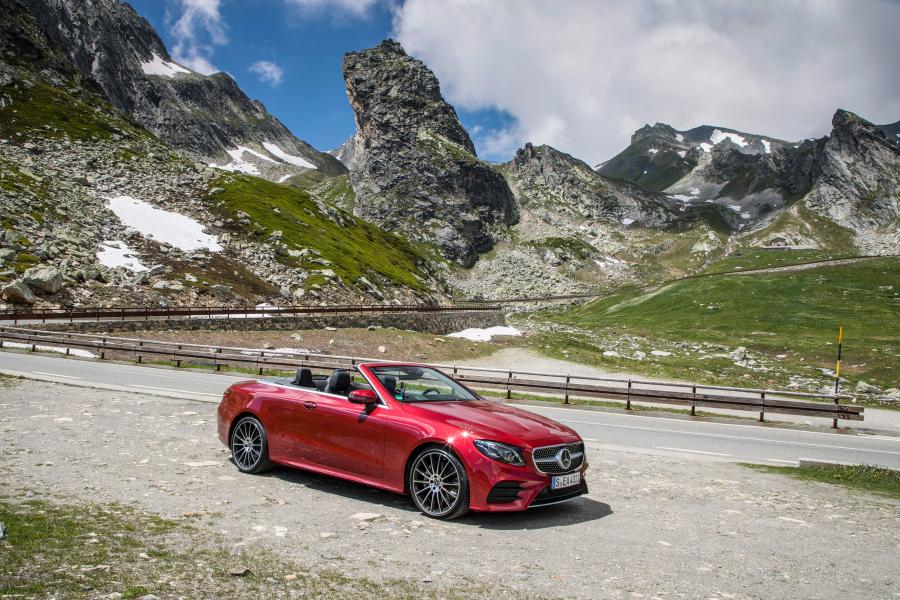  Mercedes-Benz E300 AMG Line Cabriolet 2017 года  (WW) (фото 23 из 32)